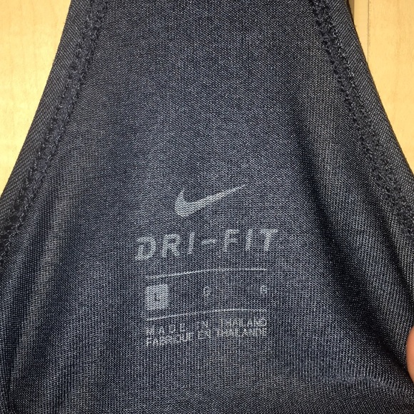 Nike Tanktop - Picture 3 of 4